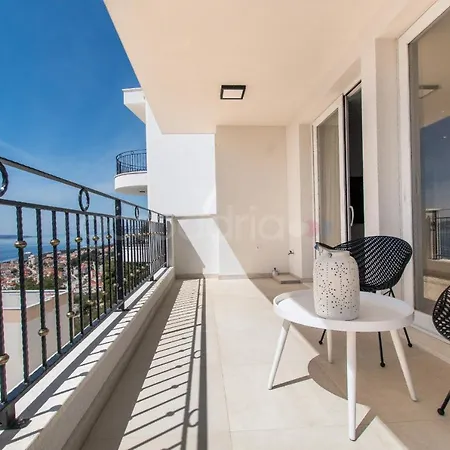 Smaragd - Saphir - Luxury With Shared Pool Apartment *