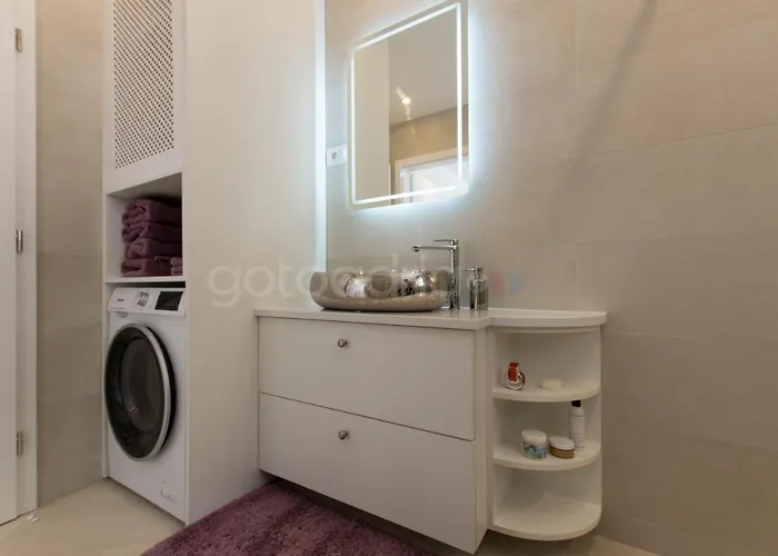 Smaragd - Saphir - Luxury With Shared Pool شقة