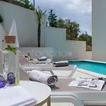 Apartman Smaragd - Saphir - Luxury With Shared Pool