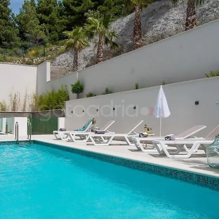 Appartement Smaragd - Saphir - Luxury With Shared Pool Makarska